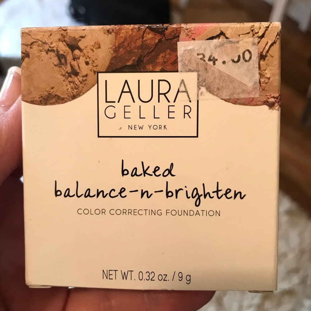 Laura Geller baked balance and brighten color correcting foundation